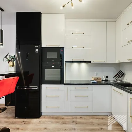 Industrial Red By Lookap - Parking, Klimatyzacja * Λοτζ