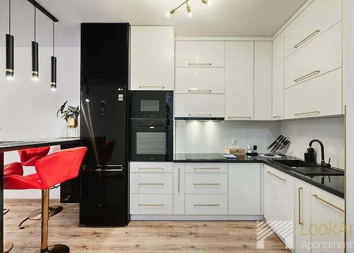 Industrial Red By Lookap - Parking, Klimatyzacja * Λοτζ